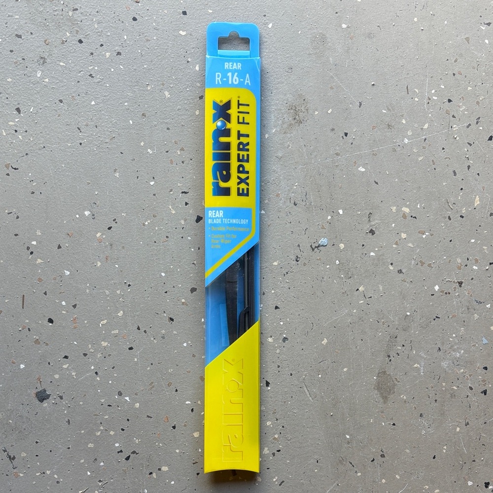 Expert Fit Rear Wiper Blade R-16-A